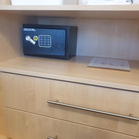 London Luxury Apartments 4 Min Walk From Ilford Station, With Free Parking Free Wifi Dış mekan fotoğraf