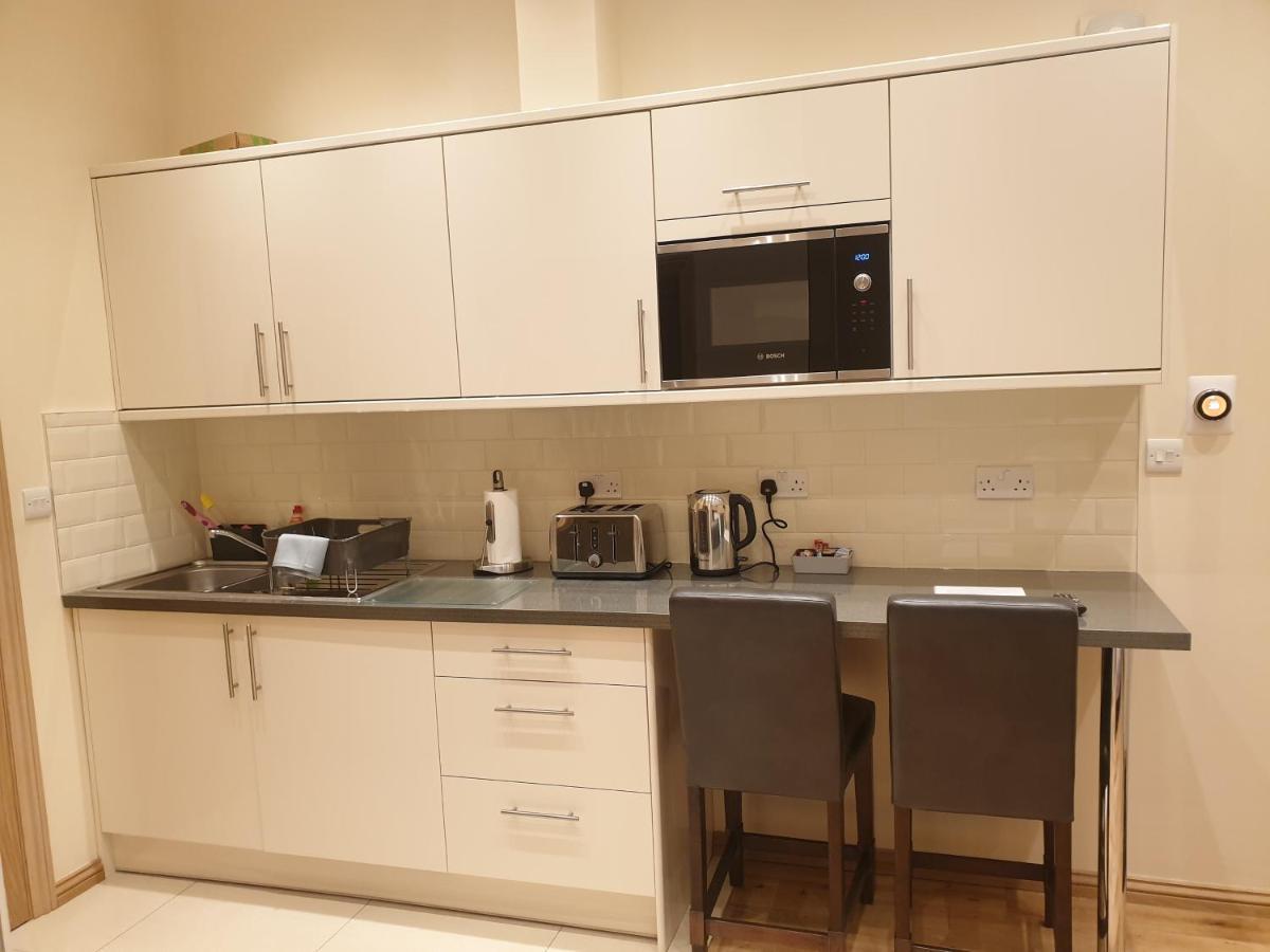 London Luxury Apartments 4 Min Walk From Ilford Station, With Free Parking Free Wifi Dış mekan fotoğraf