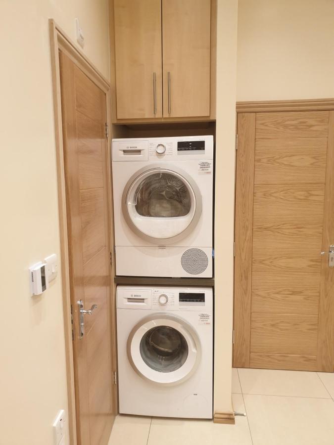 London Luxury Apartments 4 Min Walk From Ilford Station, With Free Parking Free Wifi Dış mekan fotoğraf